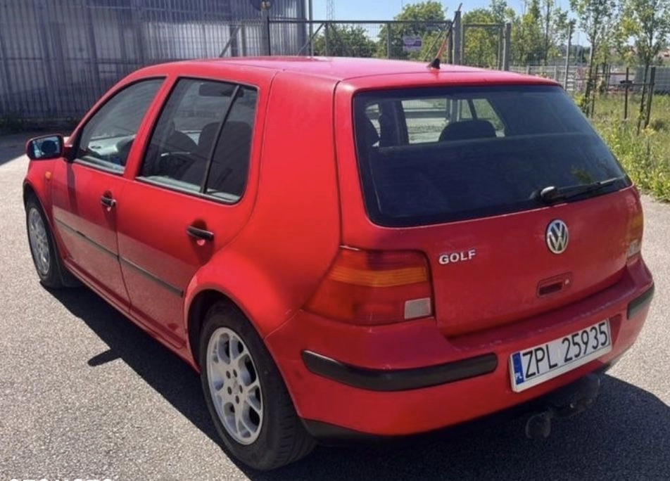 Volkswagen Golf cena 6500 przebieg: 202800, rok produkcji 1999 z Koszalin małe 29